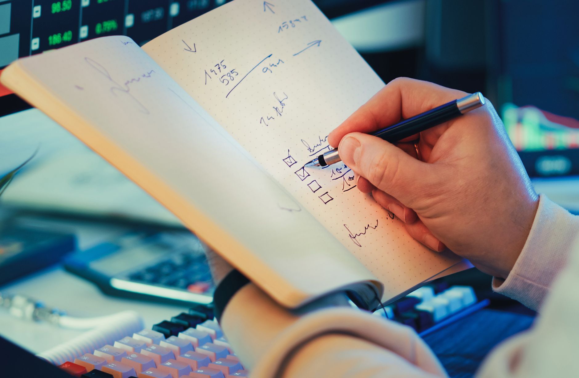 Obsidian vs Notion: Which App Is Best for Note Taking