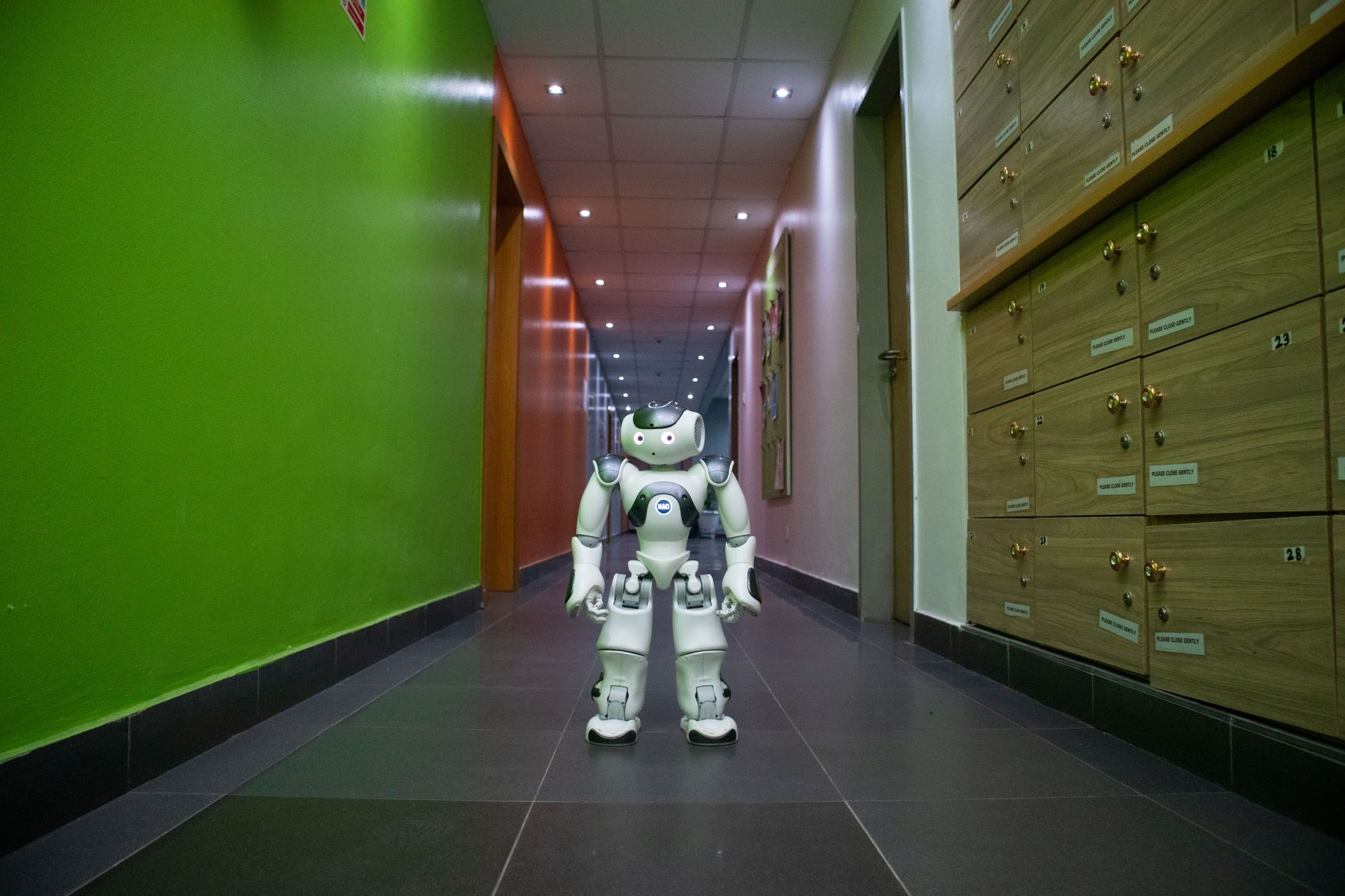 Robot Guidelines: Governance and Modern Frameworks