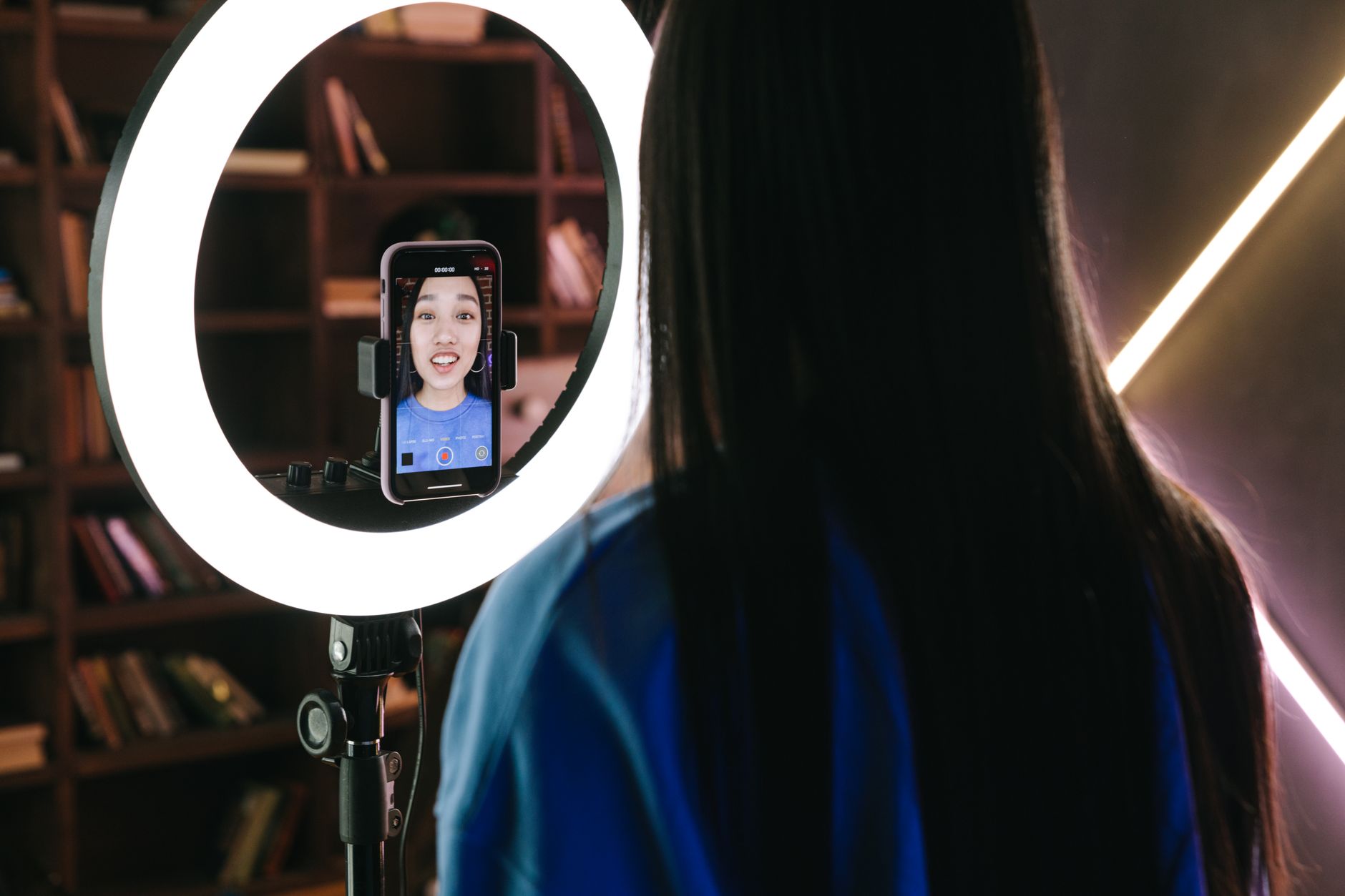TikTok Creator Network Pros and Cons: Is It Worth It?